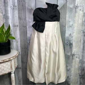 JS COLLECTIONS Ivory Black Bow Cocktail Prom Party Dress Bubble Hem Size 4